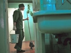 Депутаты предлагают освободить геев от службы в армии